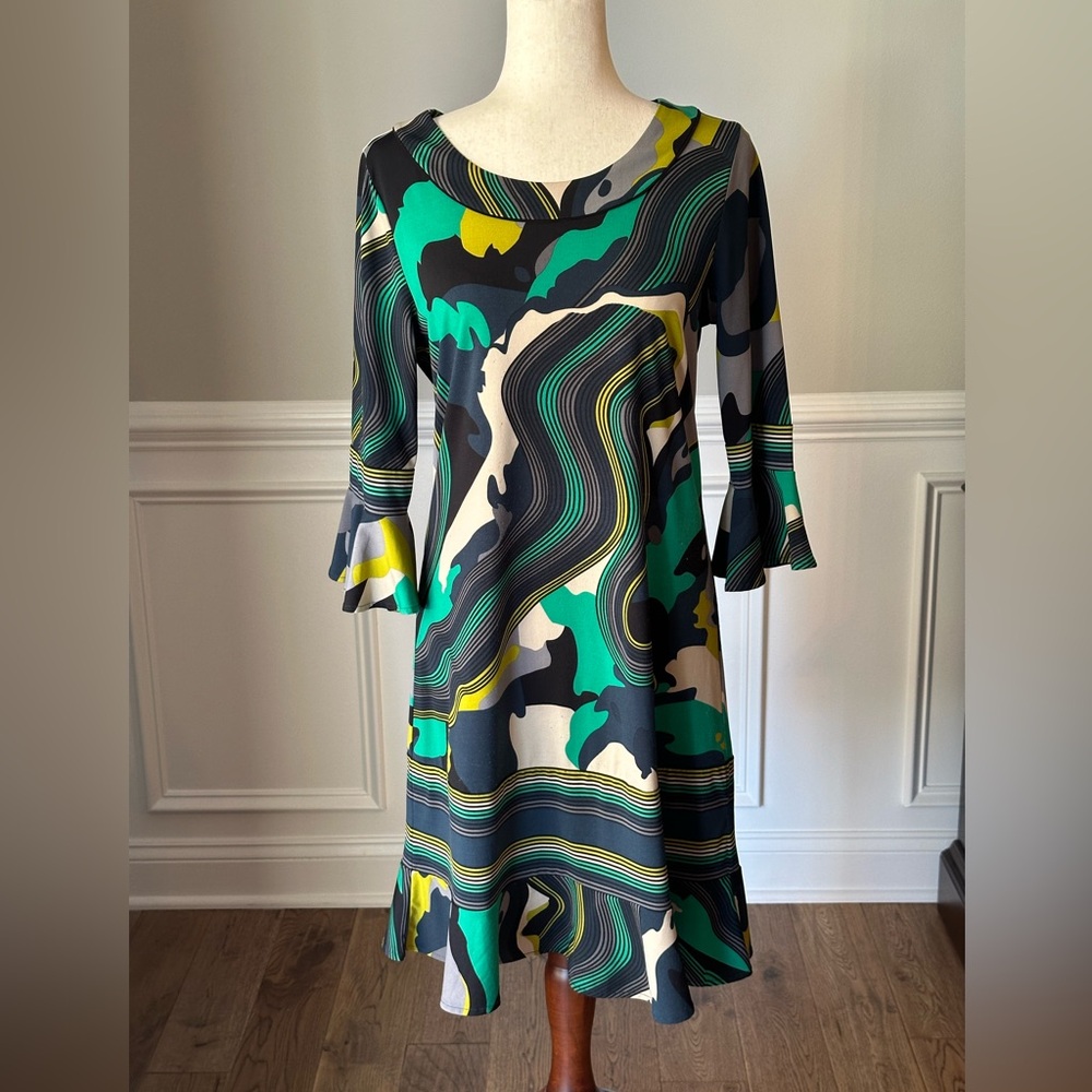 BCBGMAXAZRIA Abstract Print Dress size Medium